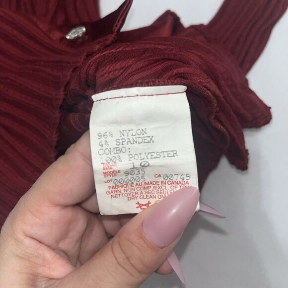 Vintage Designer JS Collections Ruby Red Vixen Blouse Sz 10 Crystal Buttons - Picture 10 of 12